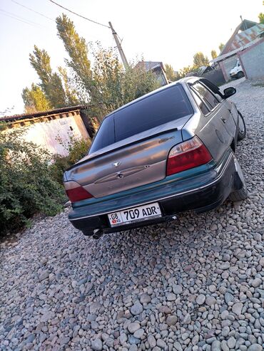 Daewoo: Daewoo Nexia: 2004 г., 1.5 л, Механика, Бензин, Седан