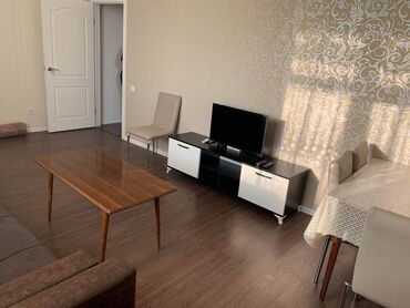 Uzunmüddətli kirayə mənzillər: Yasamalda midada 12 mertebeli binanın 10-cü mərtəbəsində yerləşən — 15