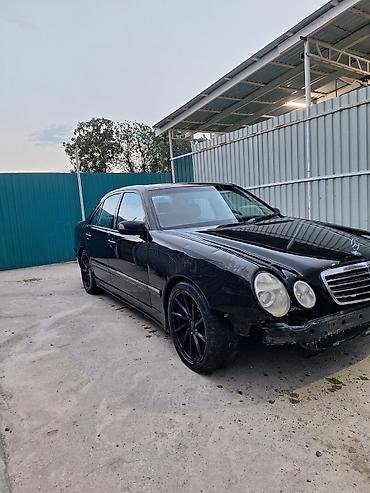 автоком: Mercedes-Benz E-Class: 2001 г., 3.2 л, Автомат, Бензин, Седан — 3
