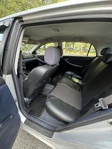 corola: Toyota Corolla: 2002 г., 1.6 л, Механика, Бензин, Хэтчбэк — 8