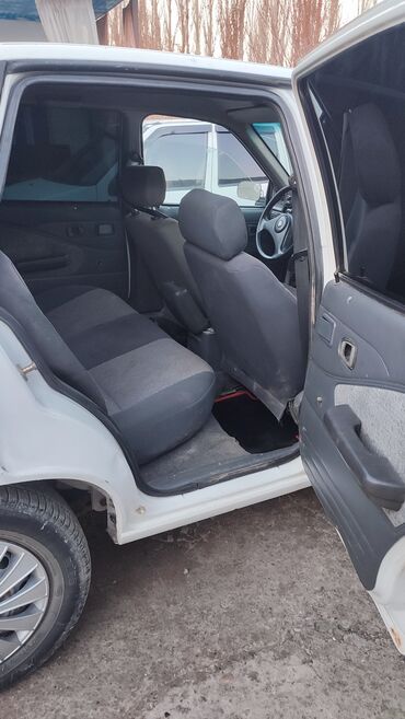 Daewoo: Daewoo Nexia: 1997 г., Механика, Седан — 6