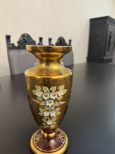 Digər ev dekoru: Bir vaza