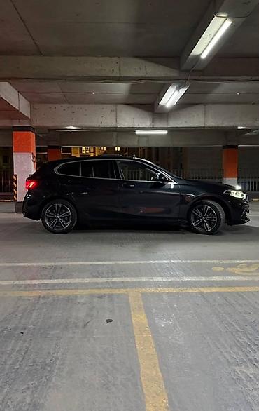 BMW: BMW 1 series: 2022 г., 2 л, Автомат, Бензин, Хэтчбэк — 1