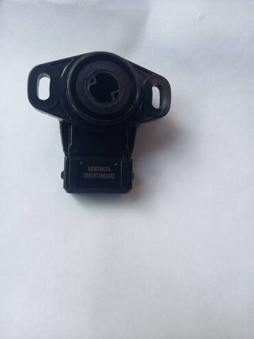 Digər sürət qutusu detalları: Mitsubishi Airtrek, Yeni — 9