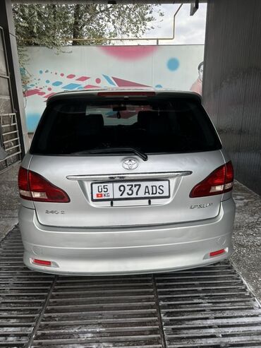 Toyota: Toyota Ipsum: 2002 г., 2.4 л, Автомат, Бензин, Универсал — 4