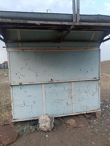 səyyar satıcı: Salam kösk satılır eni2 metr uzunu 3 metr — 4