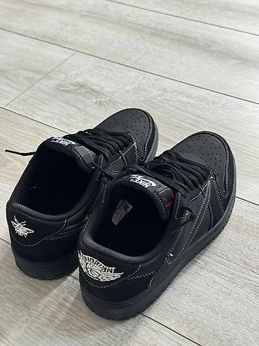 куртки nike: Мужские кроссовки, 39, Air Jordan, Новый, цвет - Черный, Самовывоз — 3