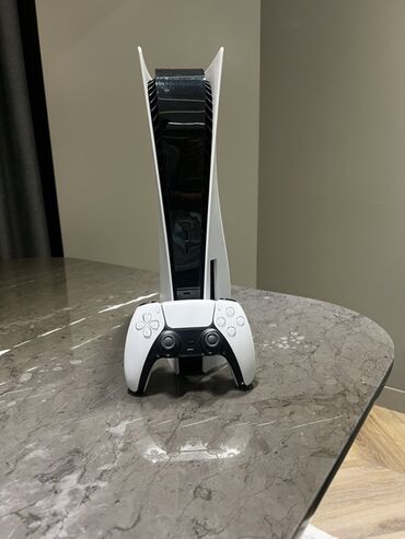 игровой руль logitech: Игровая консоль Sony PlayStation 5 в комплекте с беспроводным