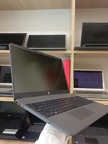 HP noutbuk 8 gün istifadə - Ekran: 15.6" (nazik çərçivəli), HD/Full