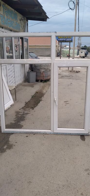 Taxta pəncərələr: İşlənmiş İki qat şüşə paketi Plastik pəncərə, Еni: 163 sm, Uzunluğu: 175 sm