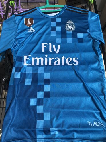 одежда для футбола: Винтажная футбольная футболка Роналду Реал Мадрид сезон 17/18