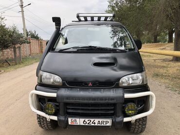 подшипник фит: Полноприводный минивэн Mitsubishi Delica Space Gear с турбодизельным