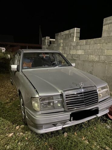 семерка авто: Mercedes-Benz W124: 1989 г., 2 л, Механика, Бензин, Седан