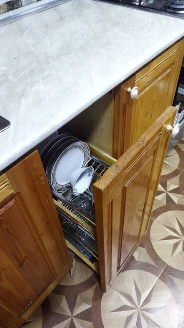 Mətbəx mebeli: Əl zəhmətilə taxtadan hazırlanmış mətbəx mebeli satılır, real alıcıya -da lalafo.az — 2 Mətbəx mebeli: Əl zəhmətilə taxtadan hazırlanmış mətbəx mebeli satılır, real alıcıya — 2