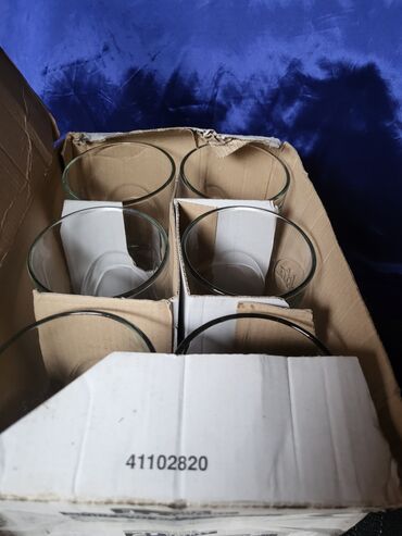 Čaše: Vintaz,nove original Cockta case. Case Cockta sve na njima odsjaj od — 2