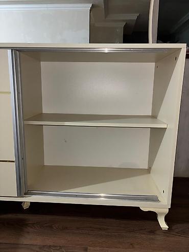 Qonaq otağı dəstləri: Komod, Masa və oturacaqlar, Divan -da lalafo.az — 13 Qonaq otağı dəstləri: Komod, Masa və oturacaqlar, Divan — 13