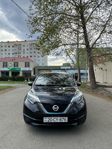 Nissan: Nissan Note: 1.2 l | 2018 il Hetçbek