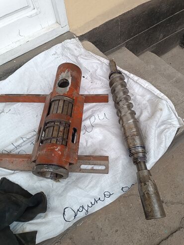 Масло, консервы: Шнековый Маслопресс.Маслобойка . только шнек вал и стол. рабочий — 28