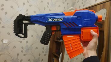 oyuncağ silah: X hero oyuncaq silah.patronlari ve ses bogucusuda var.dastavka