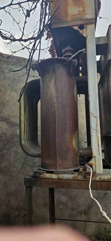 Beton və beton məmulatları: 100 kva Transformator iwlek veziyyette