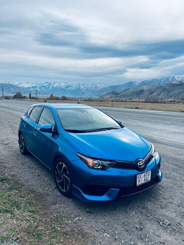 Toyota: Toyota Corolla: 2018 г., 1.8 л, Вариатор, Бензин, Хэтчбэк