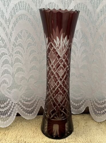 şirin profil şəkilləri: Bir vaza, Xrustal