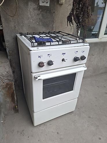 Кухонные плиты и варочные поверхности: Газовая плита с духовкой, компактного формата. Подходит для кухни с — 1