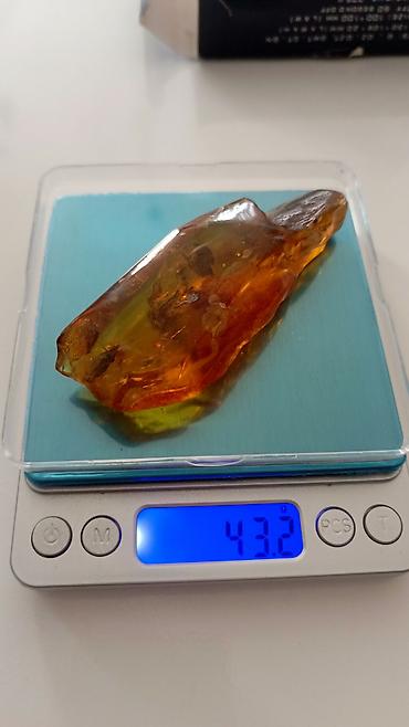 Qiymətli daşlar: Kəhrəba, Pulsuz çatdırılma — 10