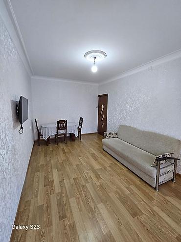 kiraya: İcarəyə verilir 2 otaqlı köhnə tikili 55²m Memar Əcəmi m.Yeni təmir — 1
