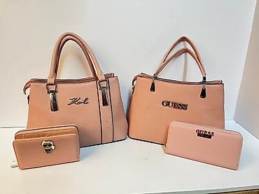 Torbe: GUESS torbe – kolekcija u smaragdno zelenoj boji
3600 din — 20