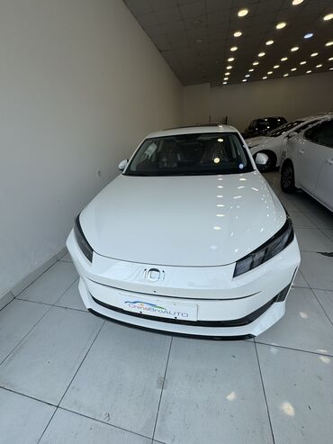 hibrid maşınlar: Changan : 1.5 l | Sedan