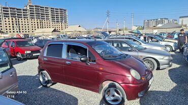 кредит на машину: Daewoo Matiz, пятидверный хэтчбек, бордовый цвет. Основные