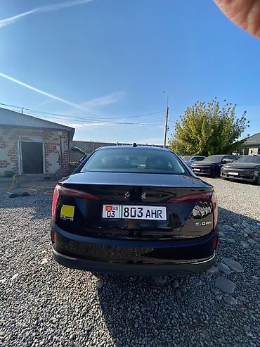 Продажа авто: Hongqi E-QM5 — электрический седан бизнес-класса. Основные — 2