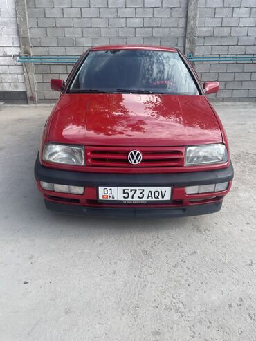 авто вента: Volkswagen Vento: 1992 г., 1.8 л, Механика, Бензин, Седан