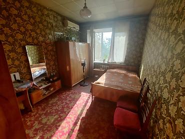 Квартиры: 3 комнаты, 60 м², Золотой квадрат 5 этаж, Старый ремонт — 3