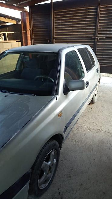2 9 тди: Volkswagen Golf: 1992 г., 1.8 л, Кол менен иштөөчү, Бензин, Хетчбек — 5