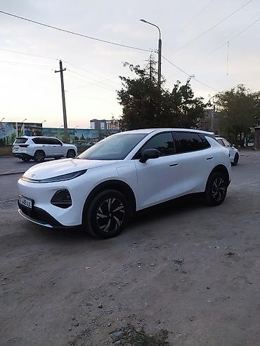 Changan Qiyuan Q05: 2026 г., 1 л, Автомат, Электромобиль, Кроссовер at lalafo.kg Changan Qiyuan Q05: 2026 г., 1 л, Автомат, Электромобиль, Кроссовер