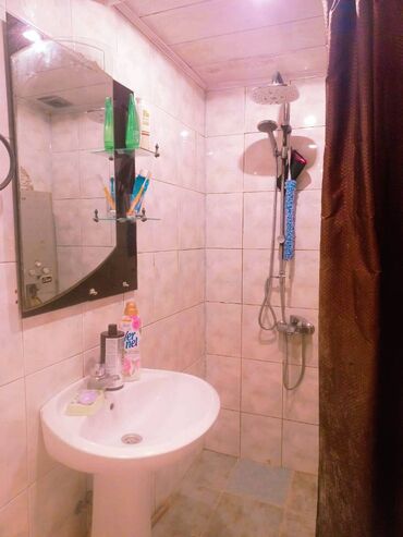 Köhnə tikili: Bakı, 4 otaqlı, Köhnə tikili, 90 kv. m -da lalafo.az — 8 Köhnə tikili: Bakı, 4 otaqlı, Köhnə tikili, 90 kv. m — 8