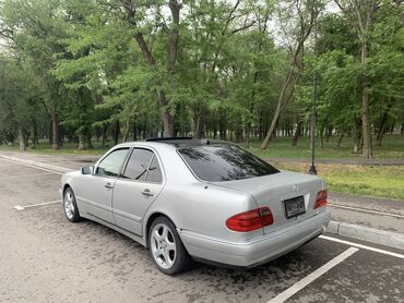 Mercedes-Benz: Mercedes-Benz E-Class: 1996 г., 3.2 л, Автомат, Газ, Седан
