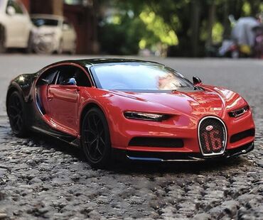 золото комплект: Bugatti Chiron Sport 1:24 Яркая реалистичная модель станет приятным