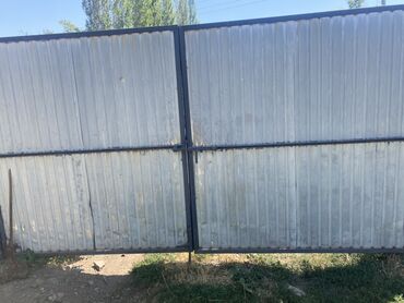 металлический бак: Распашные ворота Стальные