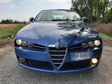 rucica menjaca alfa 159: Alfa Romeo 159 branik kod boje 275A. Alfa Romeo 159 branik kod boje — 2
