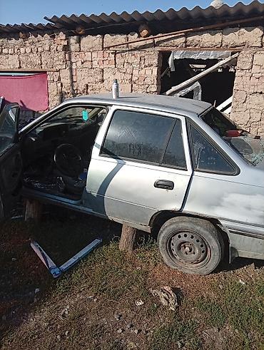 атбашы авто: Daewoo Nexia: 2004 г., 1.6 л, Кол менен иштөөчү, Бензин, Седан — 5