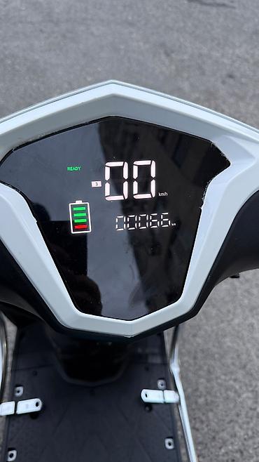 Мопеды, скутеры: Moped/skuter – şəhərdaxili sürüş və çatdırılma üçün ideal - Rəng — 5
