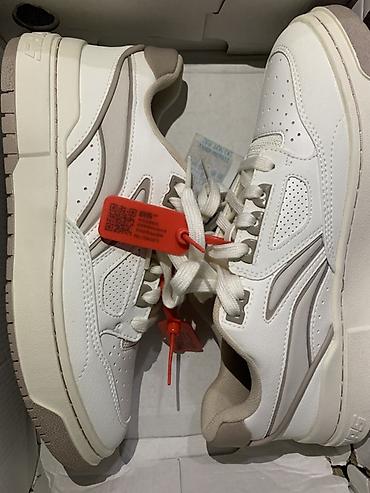Кроссовки и спортивная обувь: Мужские кроссовки, 42, Новый, цвет - Белый — 11