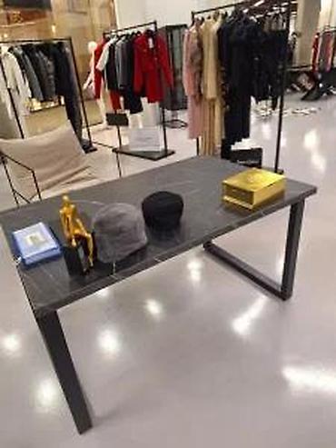 vitrine i komode: IZRADA PULTOVA I STOLOVA ZA BUTIKE LUX665 | Izrada po meri Dezen ploče — 4