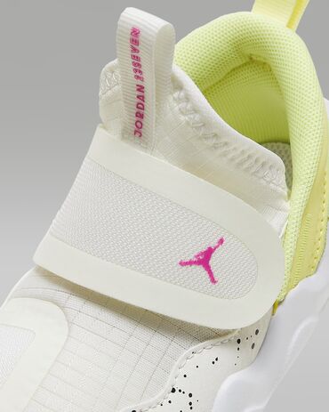 air jordan 6: Продаю абсолютно новые детские кроссовки Nike Jordan не подошёл размер