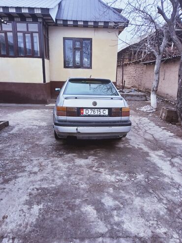 Volkswagen: Volkswagen Vento: 1992 г., 1.8 л, Механика, Бензин, Седан
