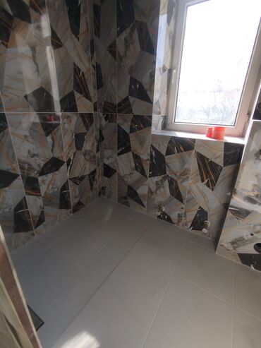 Укладка плитки: Подготовка стен для укладки, Подготовка стен для грунтовки, Резка плитки | Керамическая плитка, Керамогранитая плитка, Мозаичная плитка | Вертикальная укладка, Диагональная укладка, Горизонтальная укладка Больше 6 лет опыта — 26