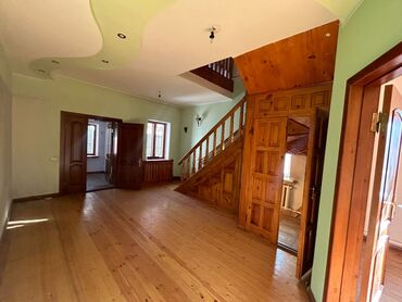 Долгосрочная аренда домов: 400 м², 9 комнат — 8